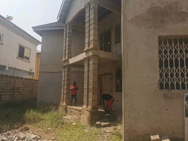 4 Uncompleted Bedroom House = Tema Community 25