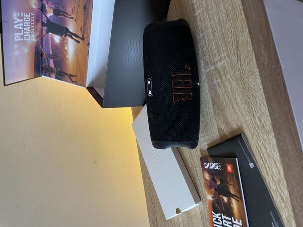 JBL charge 5 