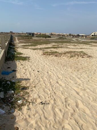 10 Direct Beachfront Plots = Ningo Lekpongunor