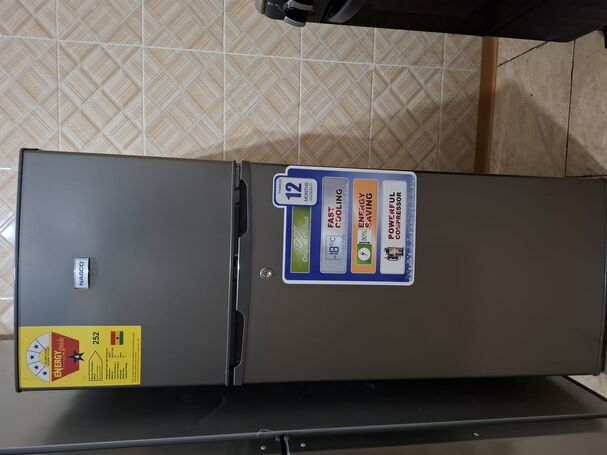Refrigerator