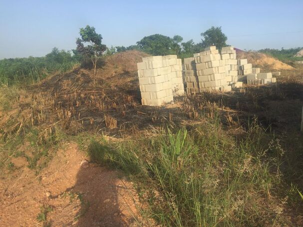 Uncompleted house 