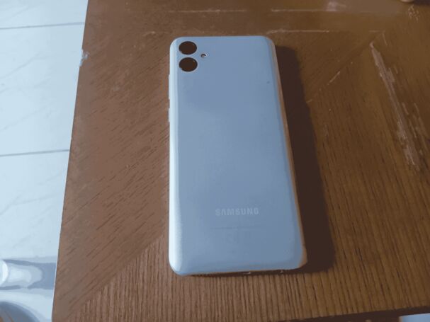 Clean phone for sale