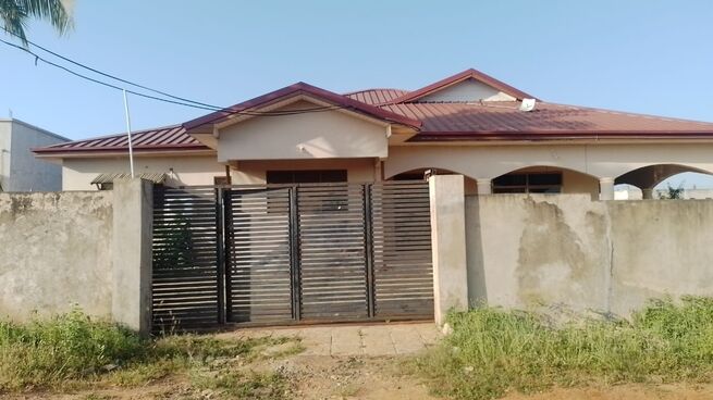 2Bedrm Apartment for Rent at Dawhenya