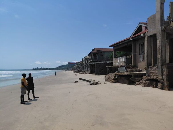 Direct Old ....Uncompleted Beachfront House=Kokrobite