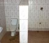 2 bedroom flat 4 rent at Gyinyase main street