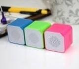 Mini wireless music players