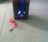 Beats by dre One and blue colors small size loud sound